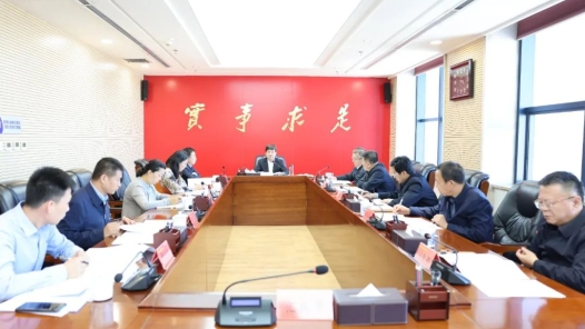  The Ningxia Hui Autonomous Region Federation of Trade Unions held a party group meeting to convey and study the spirit of the 18th National Congress of the Chinese Trade Union, arrange, deploy and implement measures
