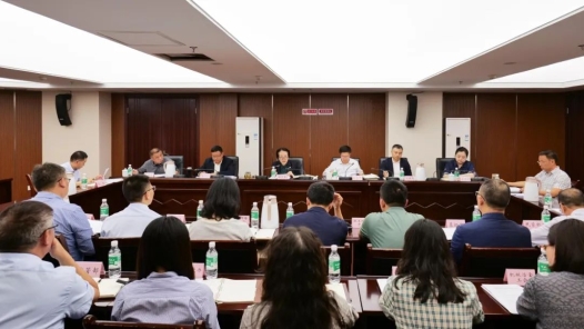  Chongqing Federation of Trade Unions held a special meeting to convey, study and implement the spirit of the 18th National Congress of the Chinese Trade Union